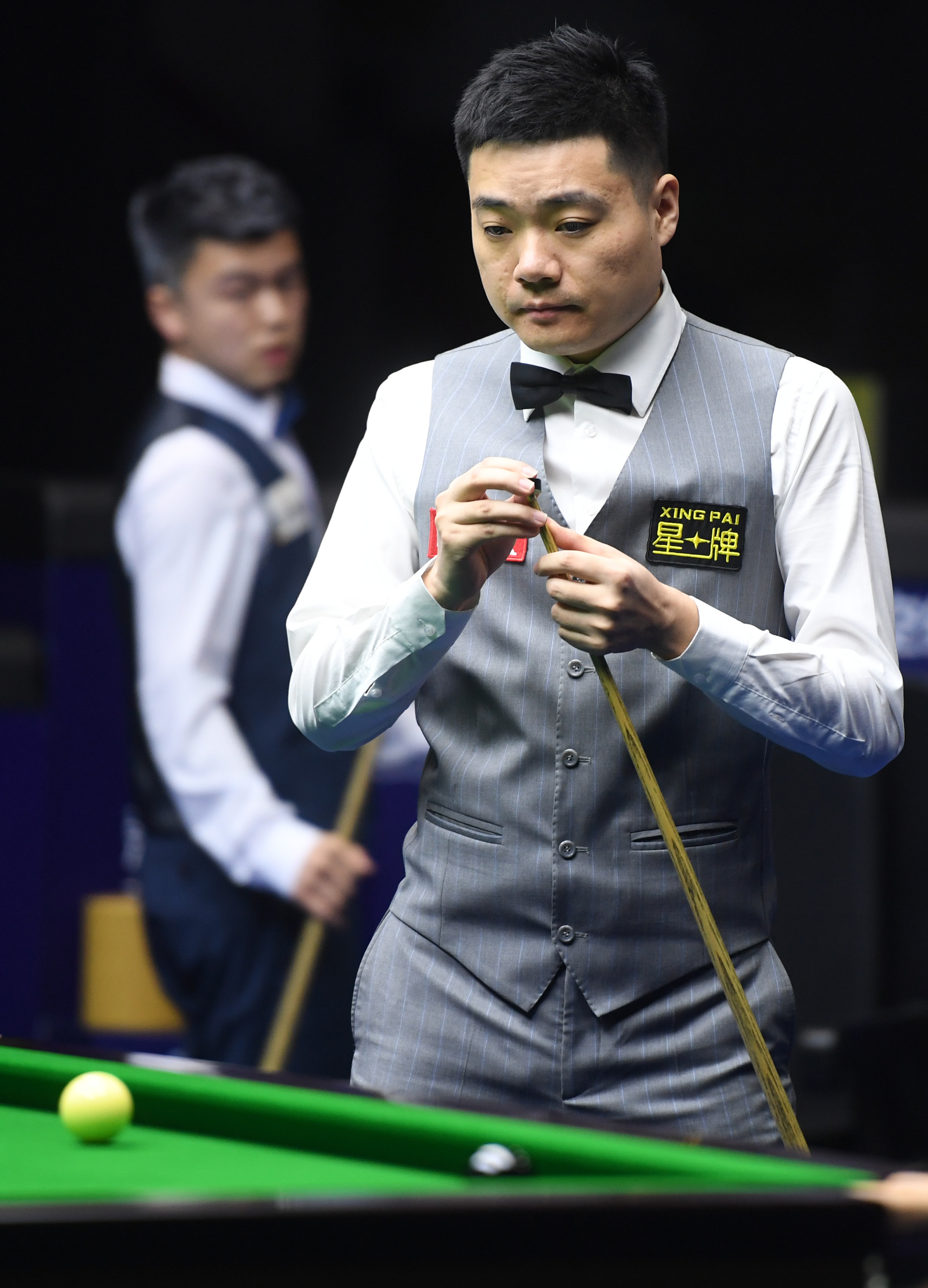 尤其是在落 尤其是在落