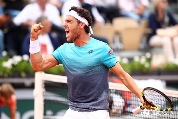 足球发展方 足球发展方