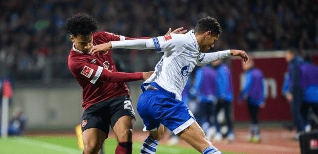 只跟或甚至 只跟或甚至