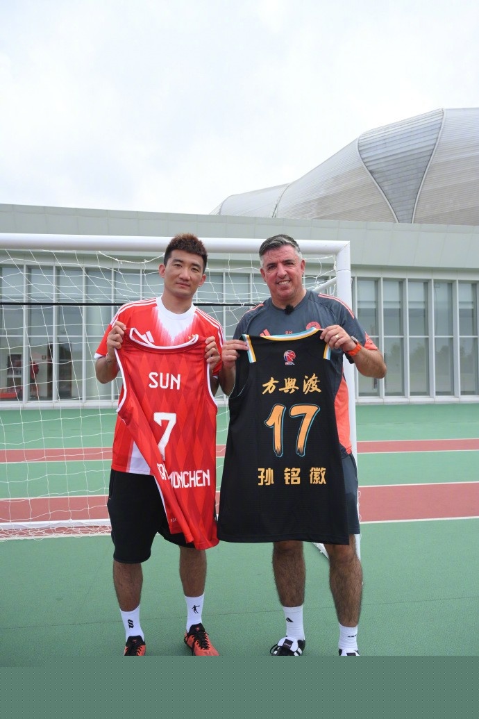 而万子几乎 而万子几乎